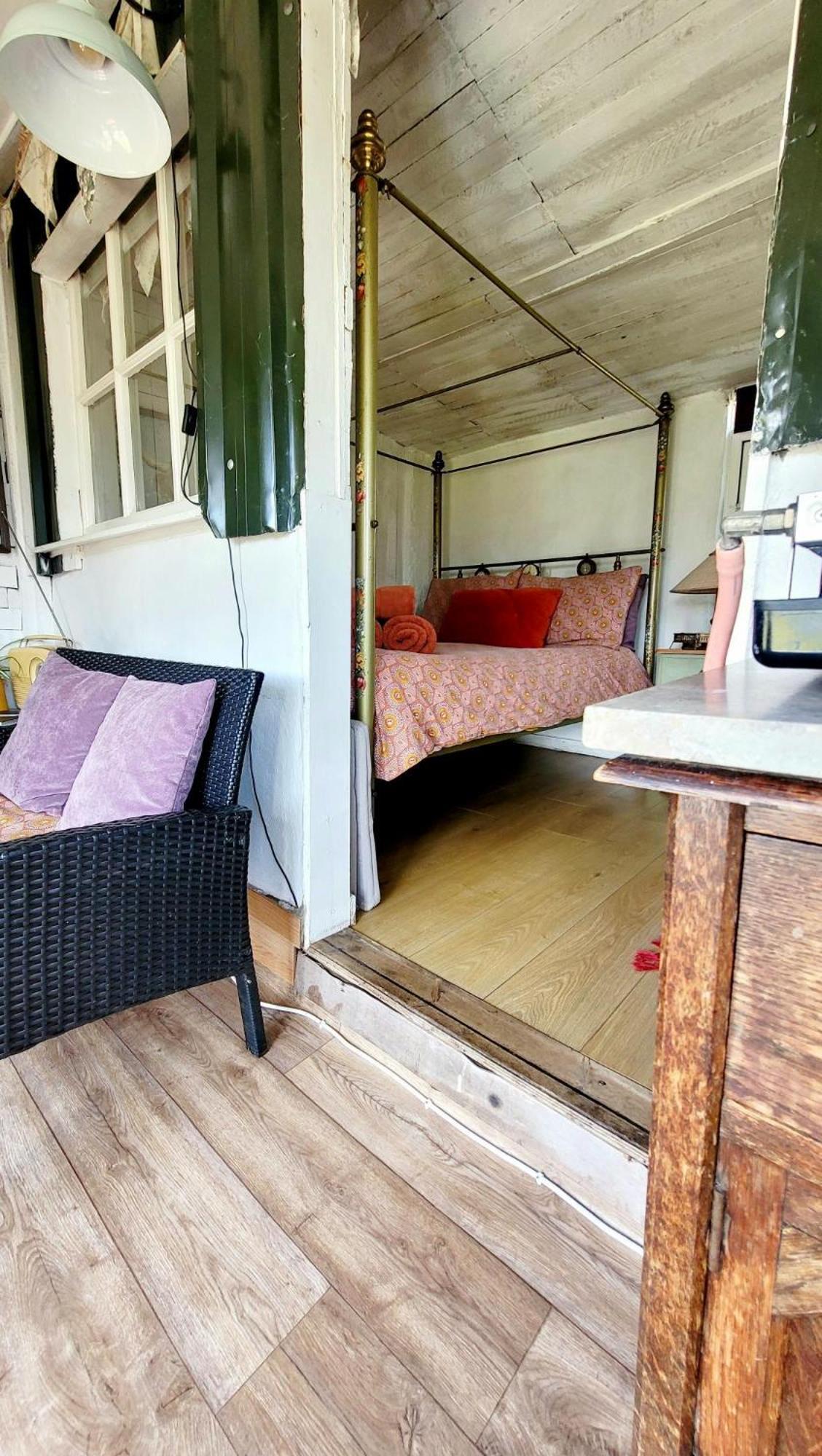 Отель Treguth Glamping Unique Experience - Themed Huts Saint Day Экстерьер фото