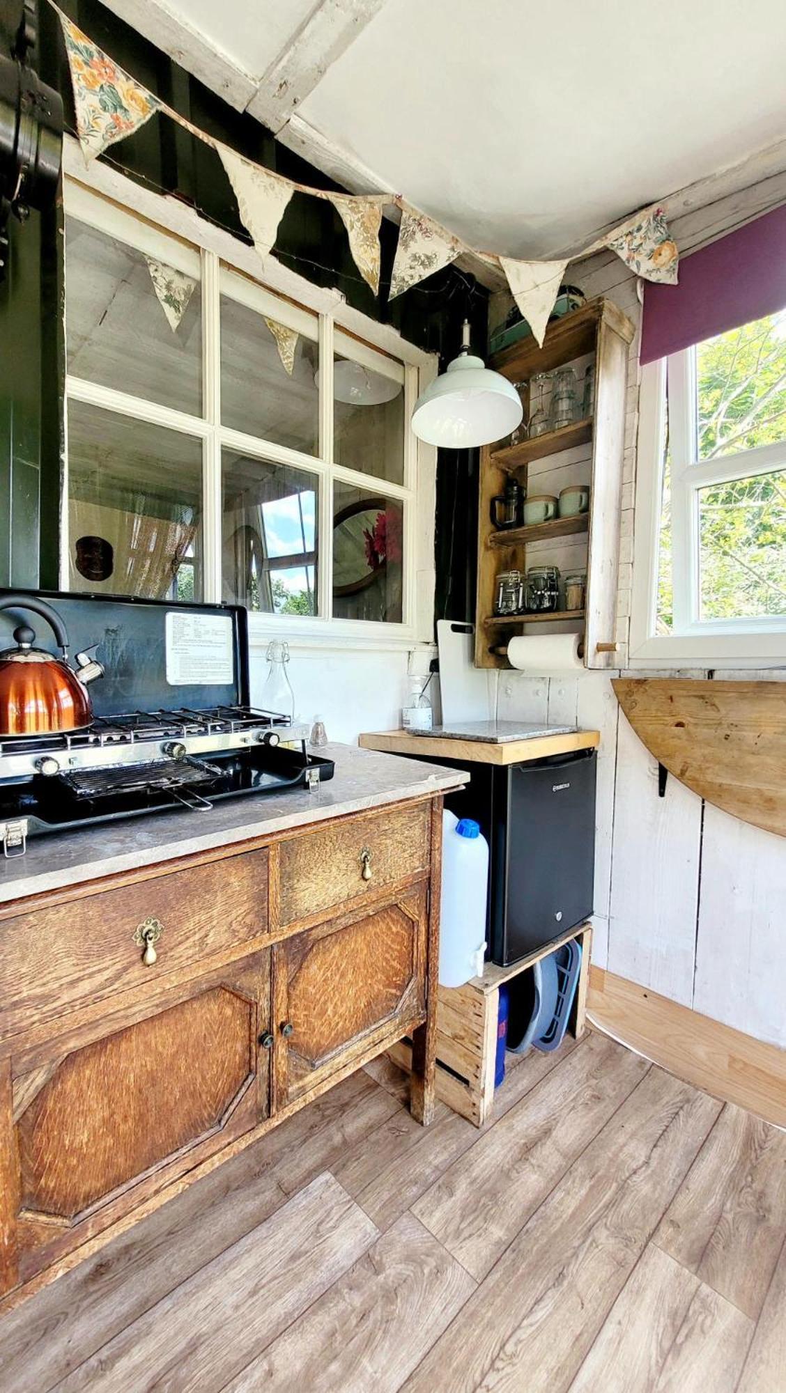 Отель Treguth Glamping Unique Experience - Themed Huts Saint Day Экстерьер фото