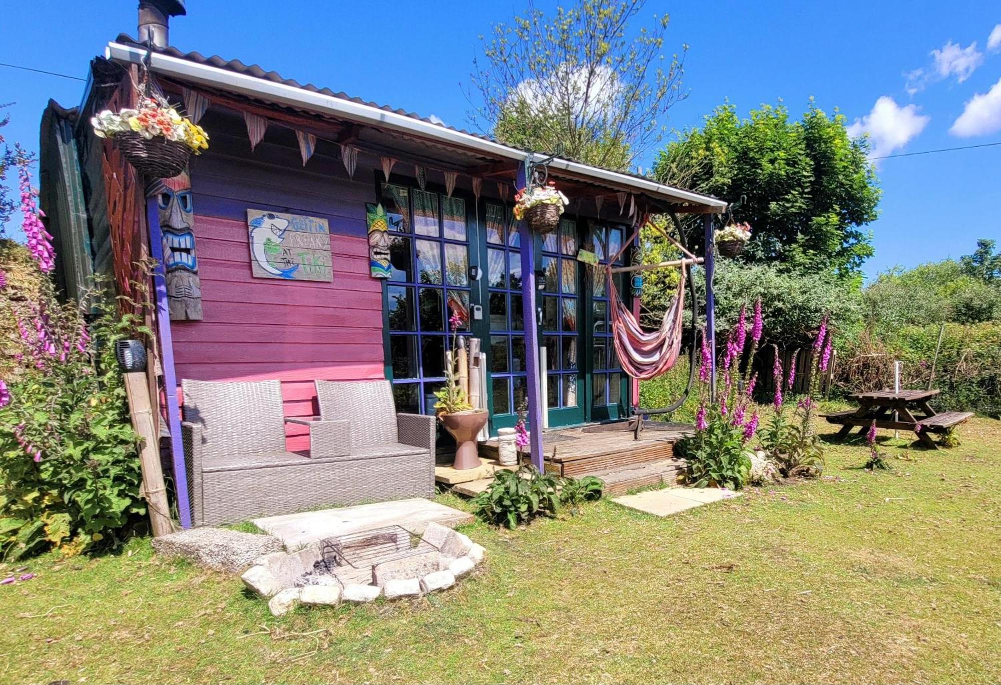Отель Treguth Glamping Unique Experience - Themed Huts Saint Day Экстерьер фото